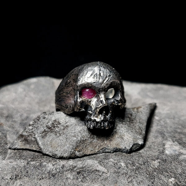 Ruby Eye Skull